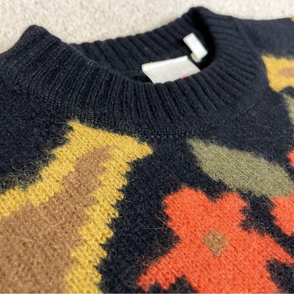 Vintage Mondi Wool Angora Blend Floral Filigree Design Crewneck Sweater - Picture 6 of 15